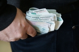 В Курганинске полицейские раскрыли кражу крупной суммы денег.